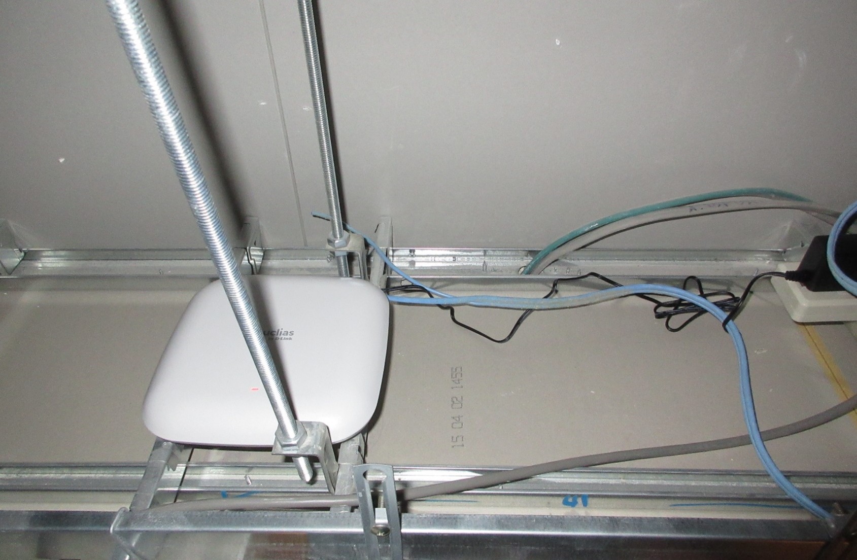 Wi-Fi機器設置工事